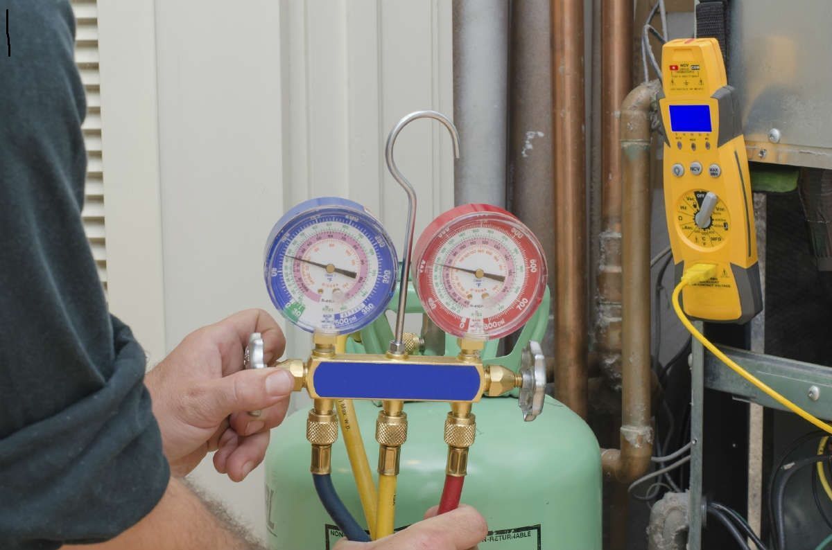 Do máy lạnh bị thiếu gas